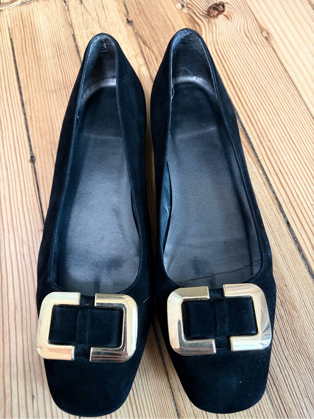 Stuart Weitzman Black Suede flats sz 8